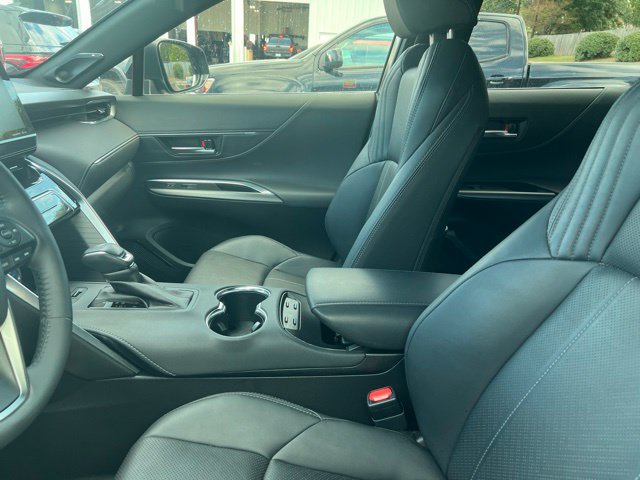 Certified 2021 Toyota Venza XLE w/ Softex Package AWD/4WD image 7