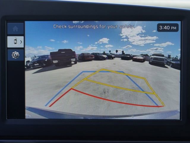 Used 2025 Hyundai Elantra SE image 20