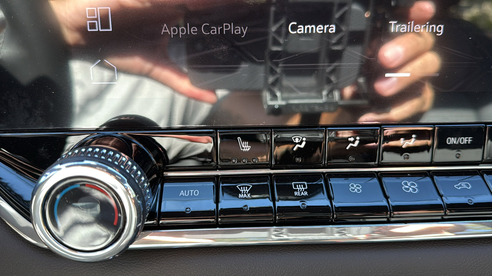 New 2026 GMC Canyon Elevation w/ Convenience Package image 16