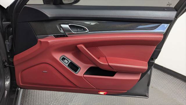 Used 2015 Porsche Panamera GTS AWD/4WD image 22