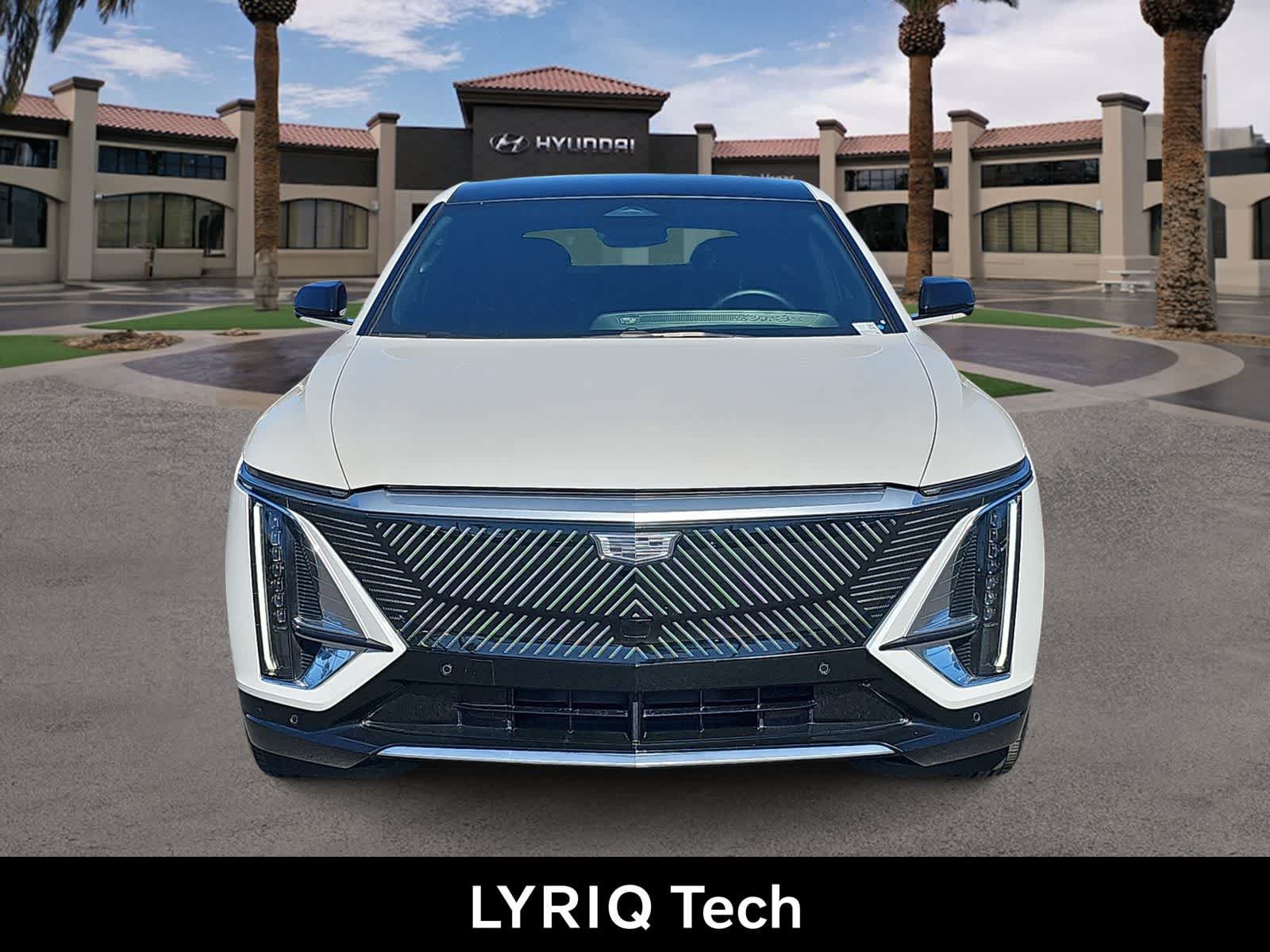 Used 2024 Cadillac Lyriq Tech AWD/4WD image 3