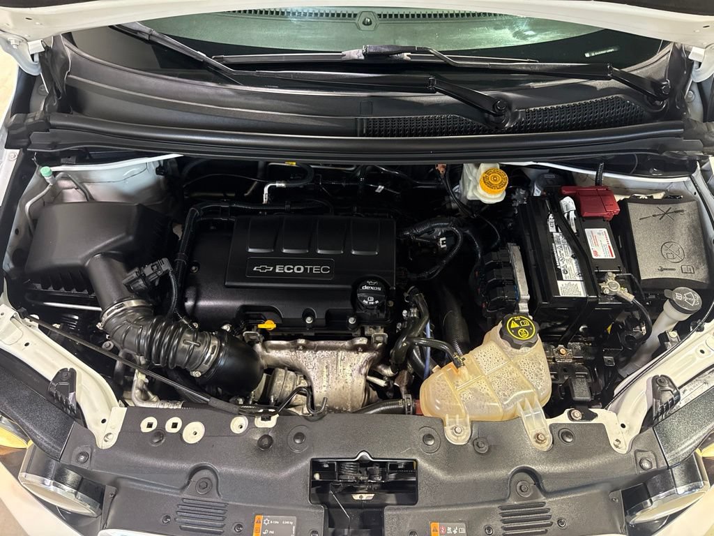 Used 2015 Chevrolet Sonic LTZ FWD image 39
