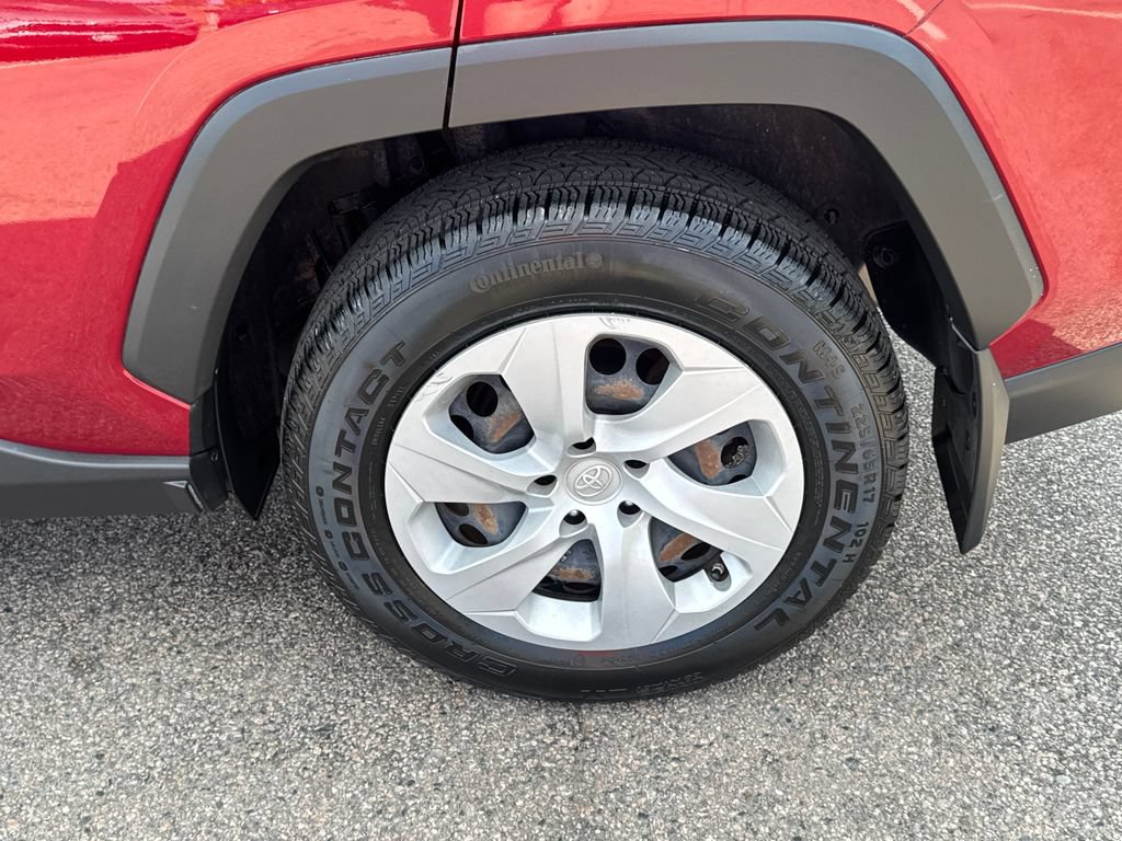 Used 2019 Toyota RAV4 LE w/ All Weather Liner Package AWD/4WD image 38