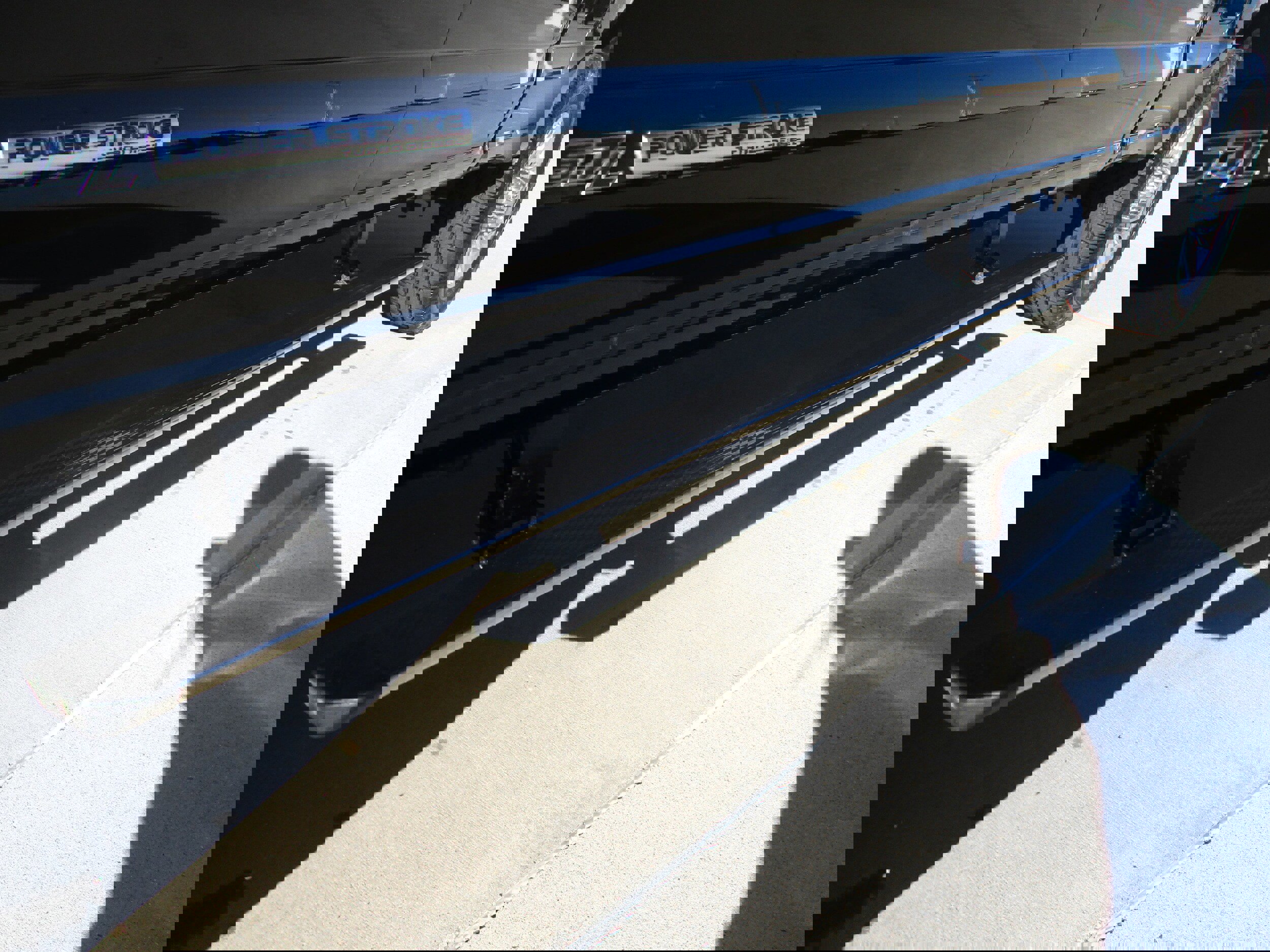 Used 2020 Ford F250 Platinum w/ FX4 Off-Road Package AWD/4WD image 18