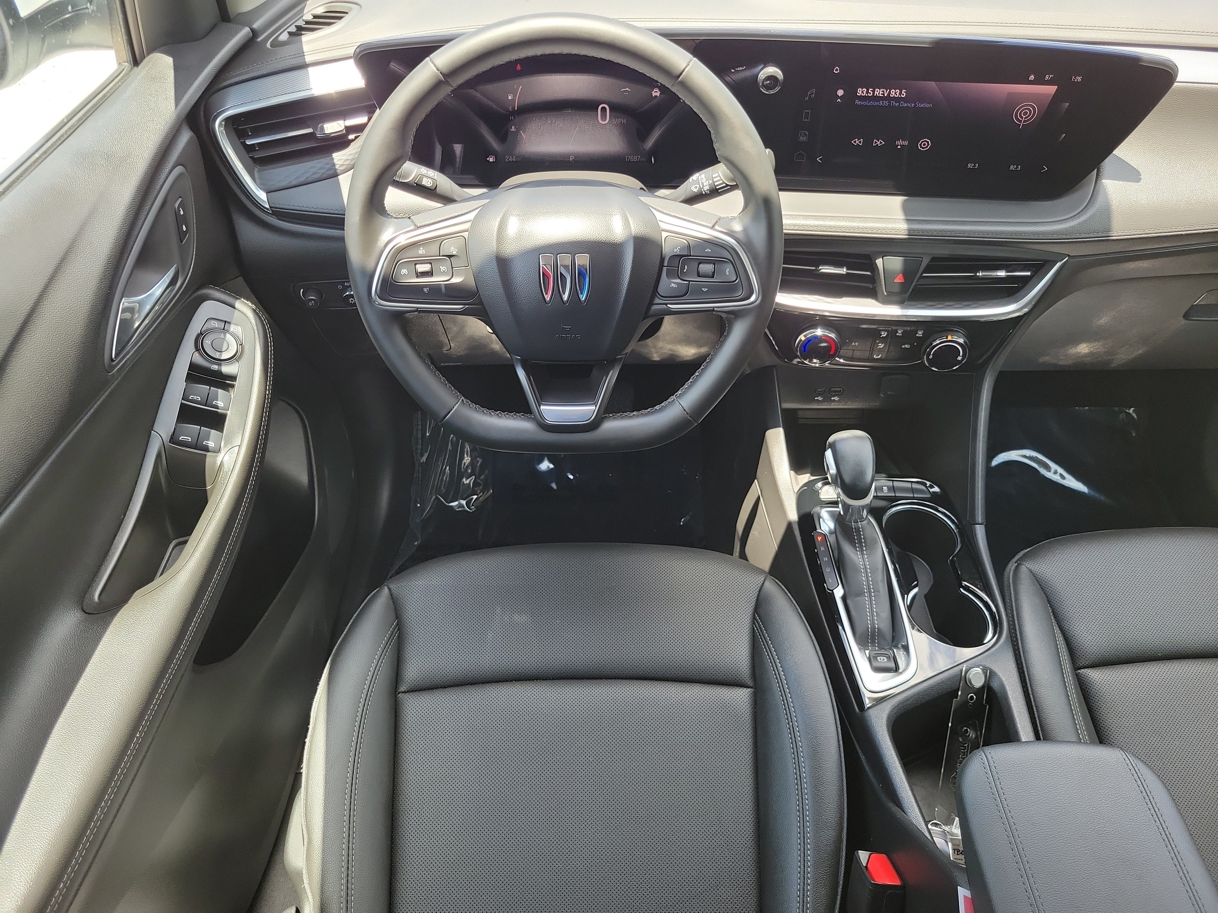 Used 2024 Buick Encore GX Sport Touring w/ Advanced Technology Package FWD image 18
