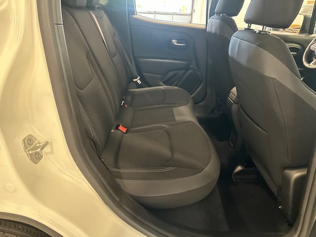 Used 2023 Jeep Renegade Latitude w/ Premium Group AWD/4WD image 27