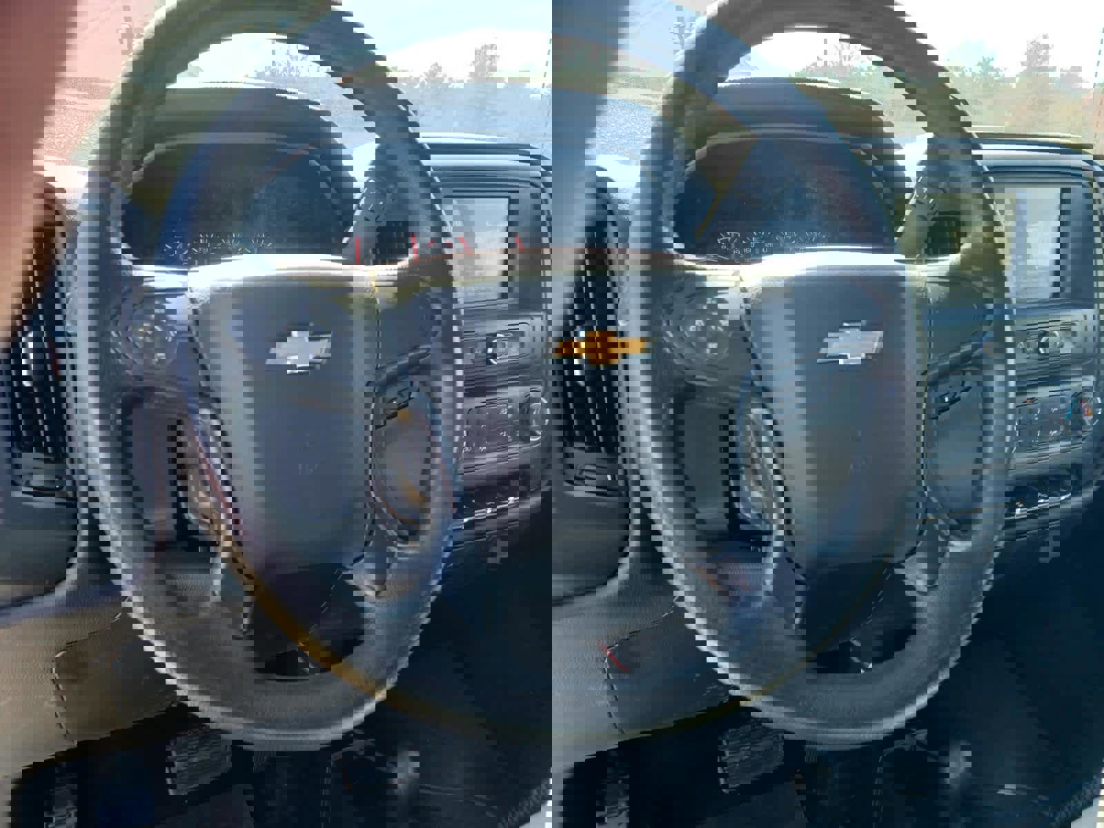 Used 2019 Chevrolet Silverado 2500 W/T AWD/4WD image 9