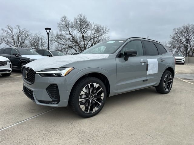 New 2026 Volvo XC60 B5 Plus w/ Protection Package Premier image 3