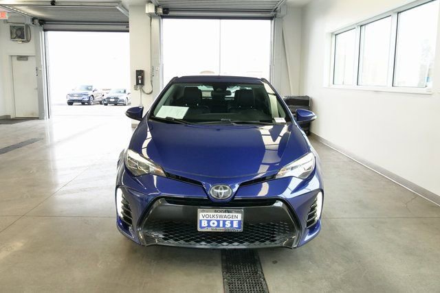 Used 2018 Toyota Corolla SE image 2