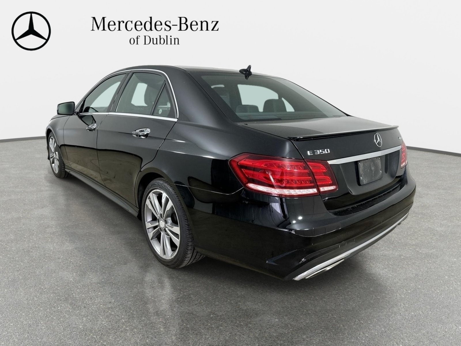 Used 2016 Mercedes-Benz E 350 4MATIC Sedan image 4