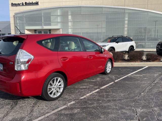 Used 2014 Toyota Prius V Five image 3