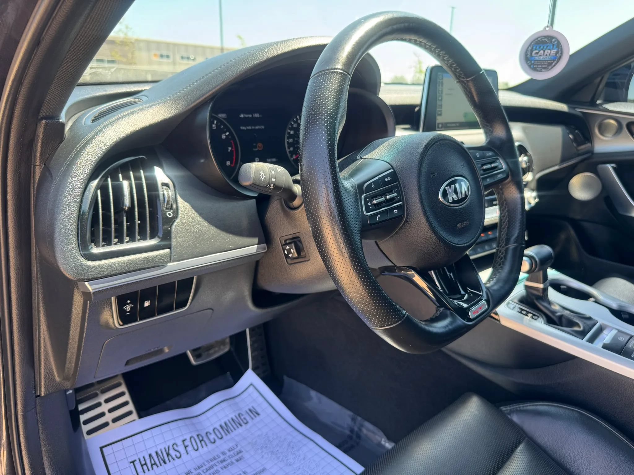 Used 2018 Kia Stinger GT1 AWD/4WD image 23