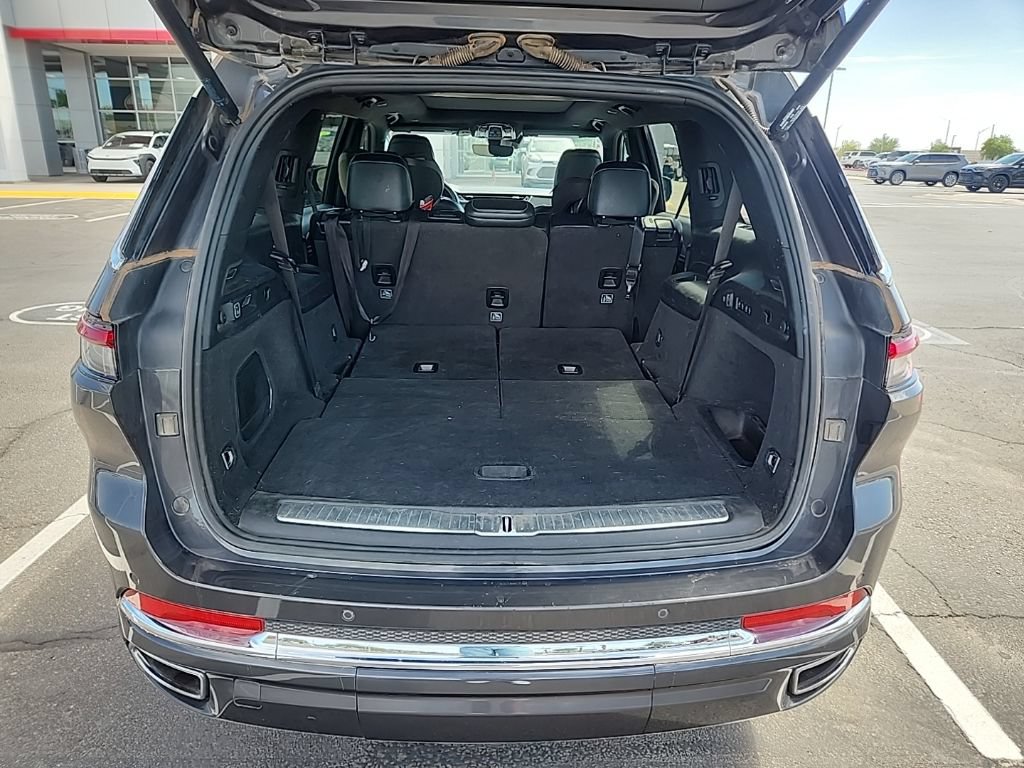 Used 2022 Jeep Grand Cherokee L Overland AWD/4WD image 5