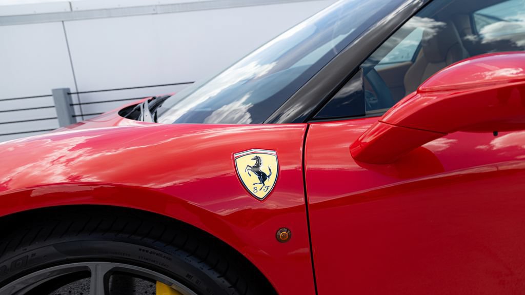 Used 2015 Ferrari 458 Spider RWD image 30