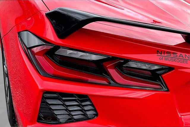 Used 2021 Chevrolet Corvette Stingray Premium Conv w/ Z51 Performance Package image 16