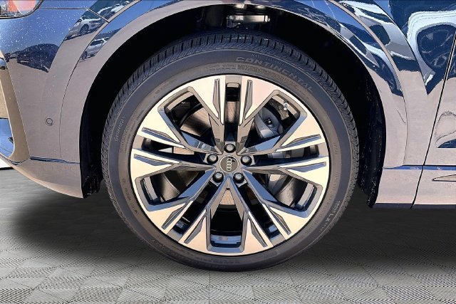 New 2026 Audi Q8 Premium Plus AWD/4WD image 8