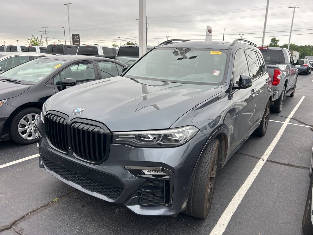 Used 2021 BMW X7 xDrive40i w/ M Sport Package AWD/4WD image 13