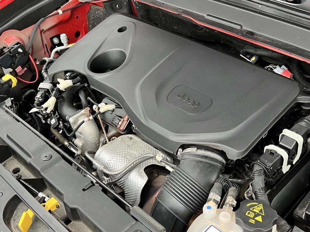 Used 2019 Jeep Renegade Trailhawk w/ Cold Weather Group II image 33