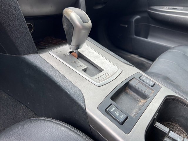 Used 2011 Subaru Outback 2.5i Limited image 10