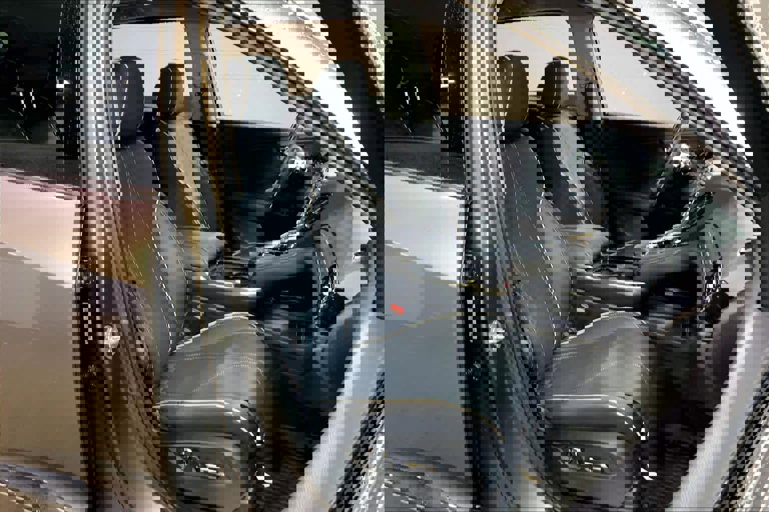 Used 2025 Acura RDX SH-AWD w/ Advance Package image 9