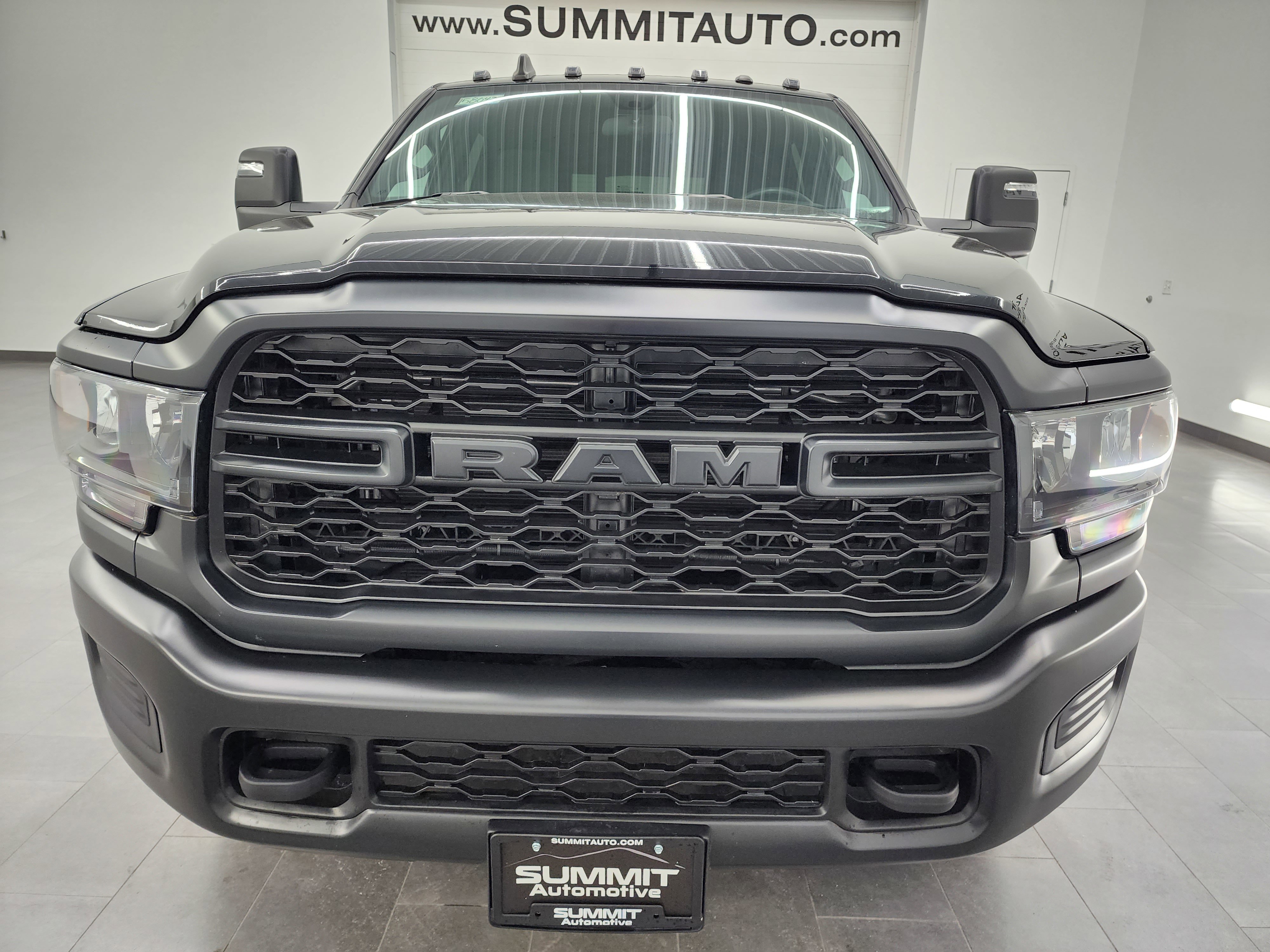 Used 2024 RAM 2500 Tradesman w/ Protection Group image 21