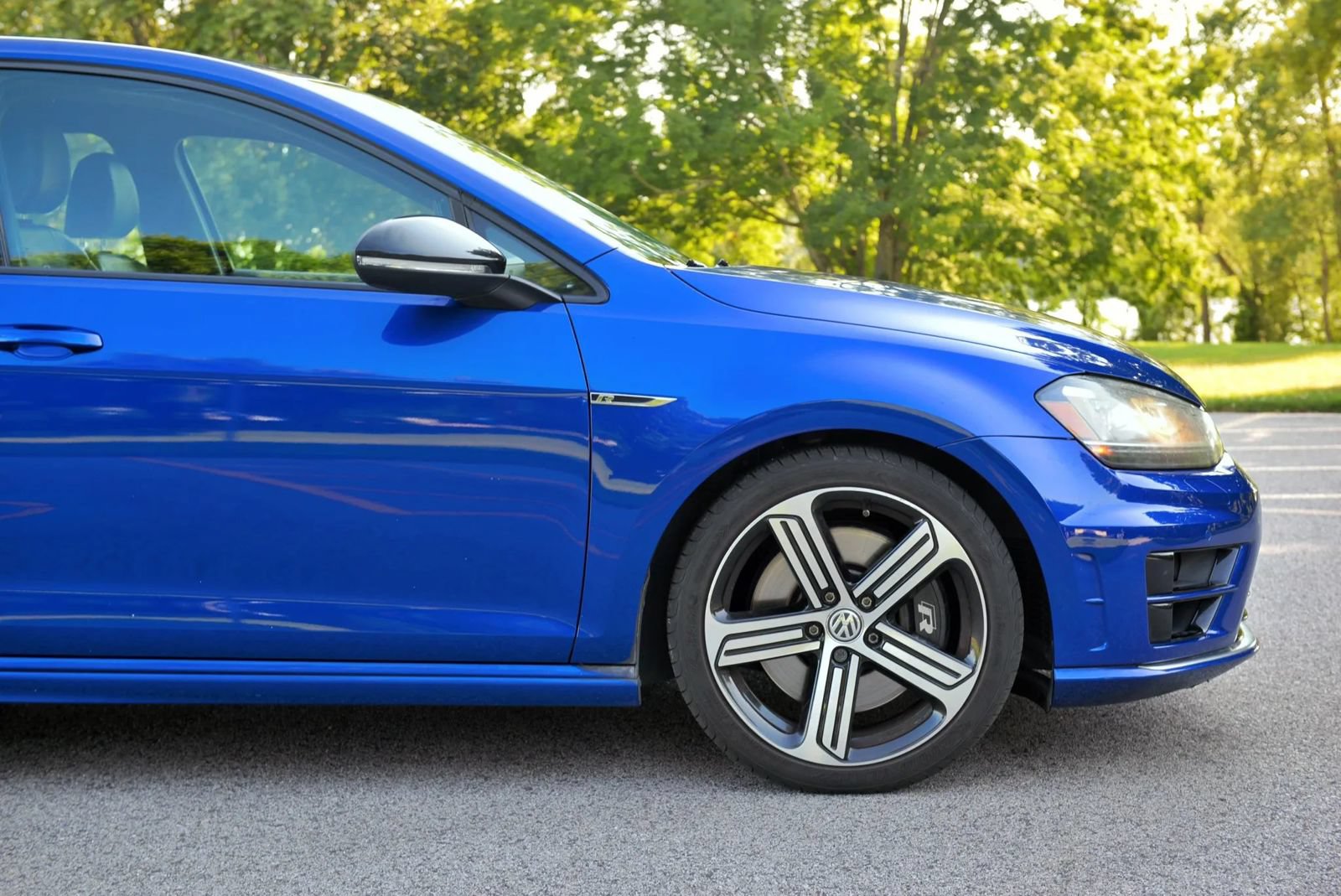 Used 2015 Volkswagen Golf R 4-Door AWD/4WD image 13
