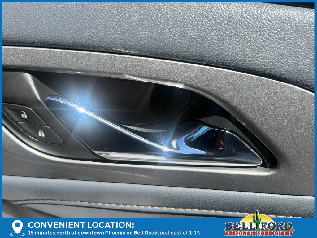 Used 2019 Chevrolet Traverse LT FWD image 10