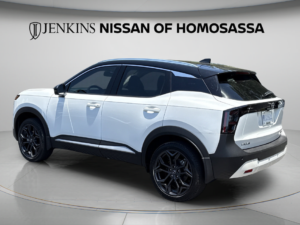 New 2026 Nissan Kicks SR FWD image 7