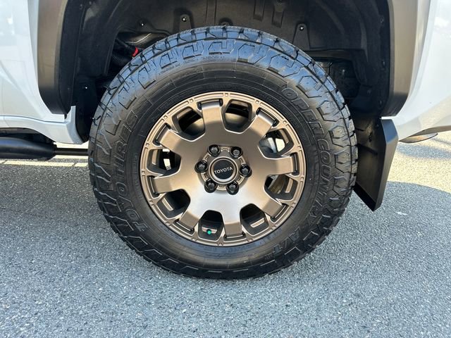 Used 2025 Toyota 4Runner Trailhunter image 17