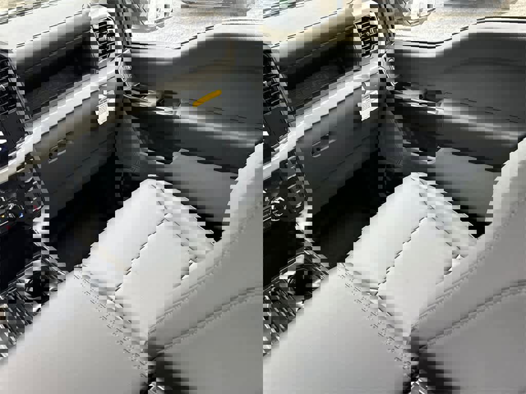 New 2023 Ford F150 Lightning Pro w/ Tow Technology Package image 19