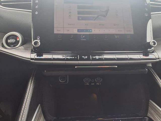 Used 2024 Jeep Wagoneer Series II image 23