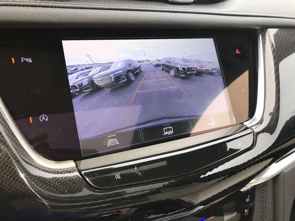 Used 2023 Cadillac XT6 Sport AWD/4WD image 17