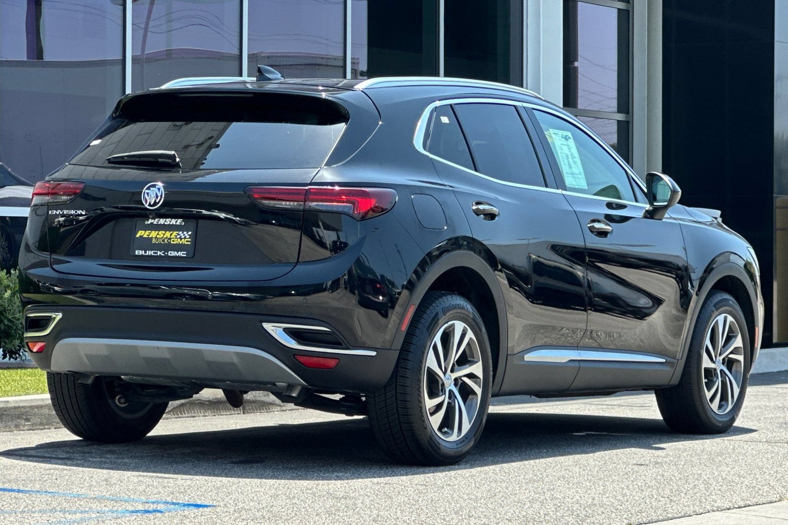 Certified 2023 Buick Envision Essence FWD image 4