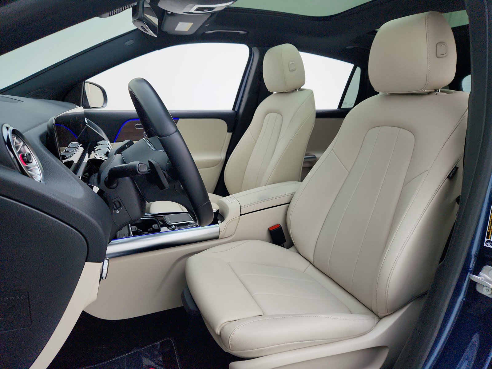 Certified 2023 Mercedes-Benz GLA 250 4MATIC image 17