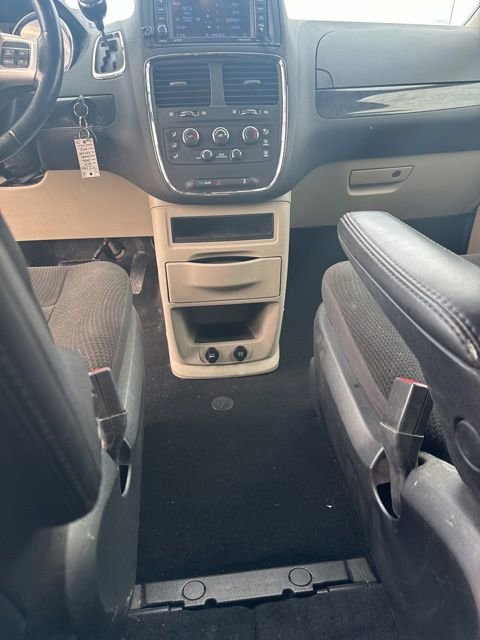 Used 2019 Dodge Grand Caravan SE w/ Rear Park Assist Package image 35