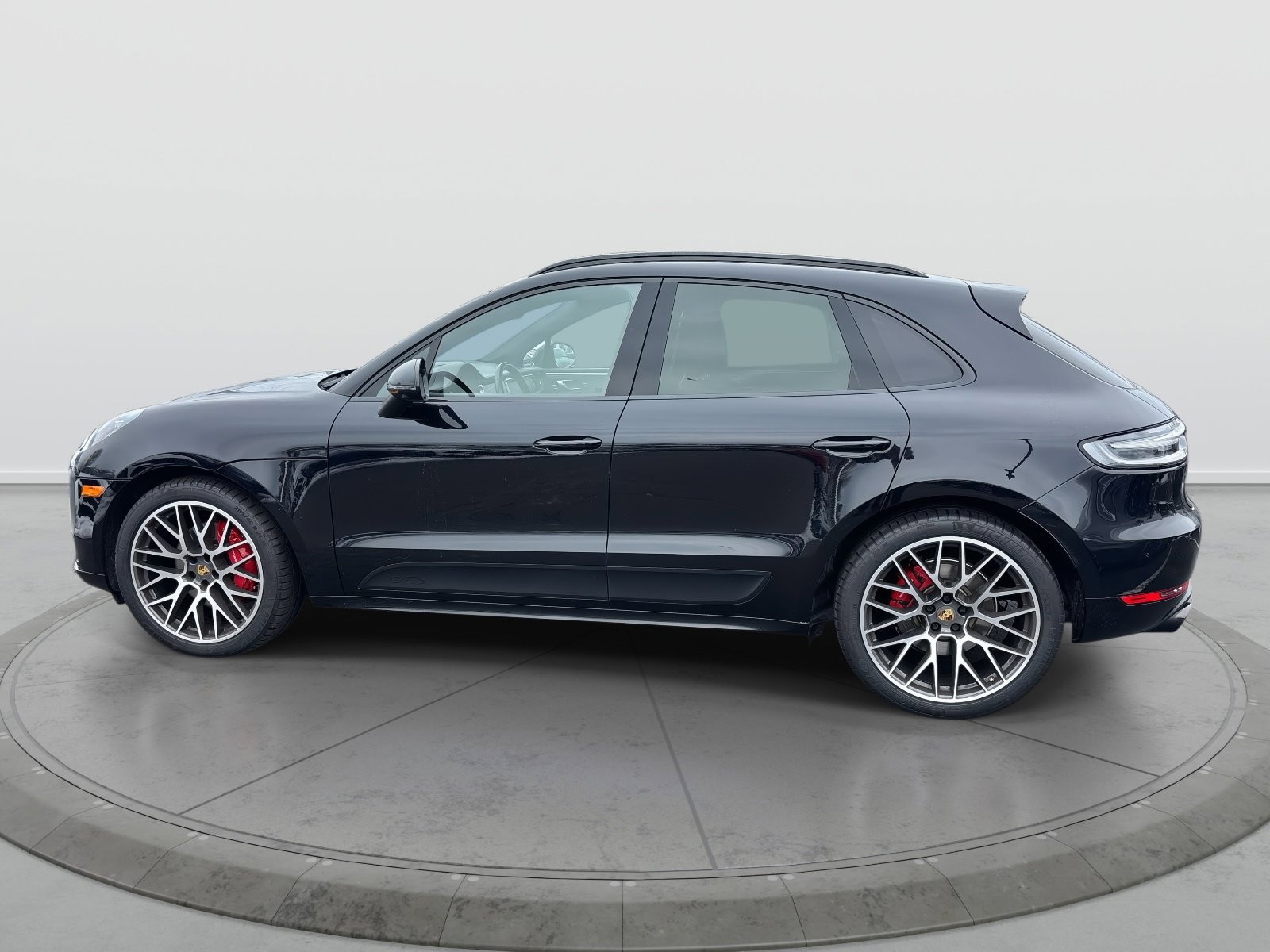 Used 2021 Porsche Macan GTS AWD/4WD image 2