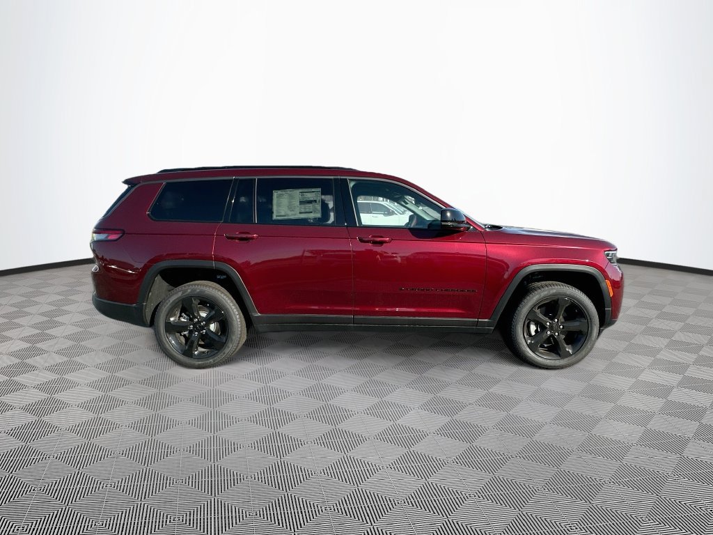 New 2026 Jeep Grand Cherokee L Limited w/ Limited Altitude Package AWD/4WD image 10