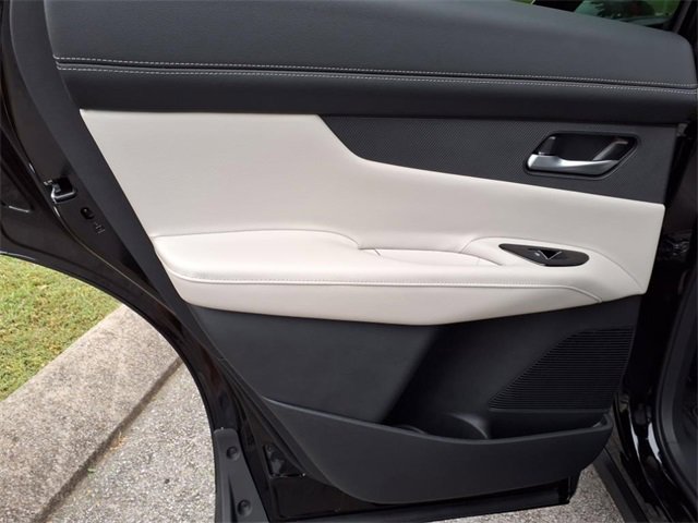 New 2025 Nissan Murano SL image 9