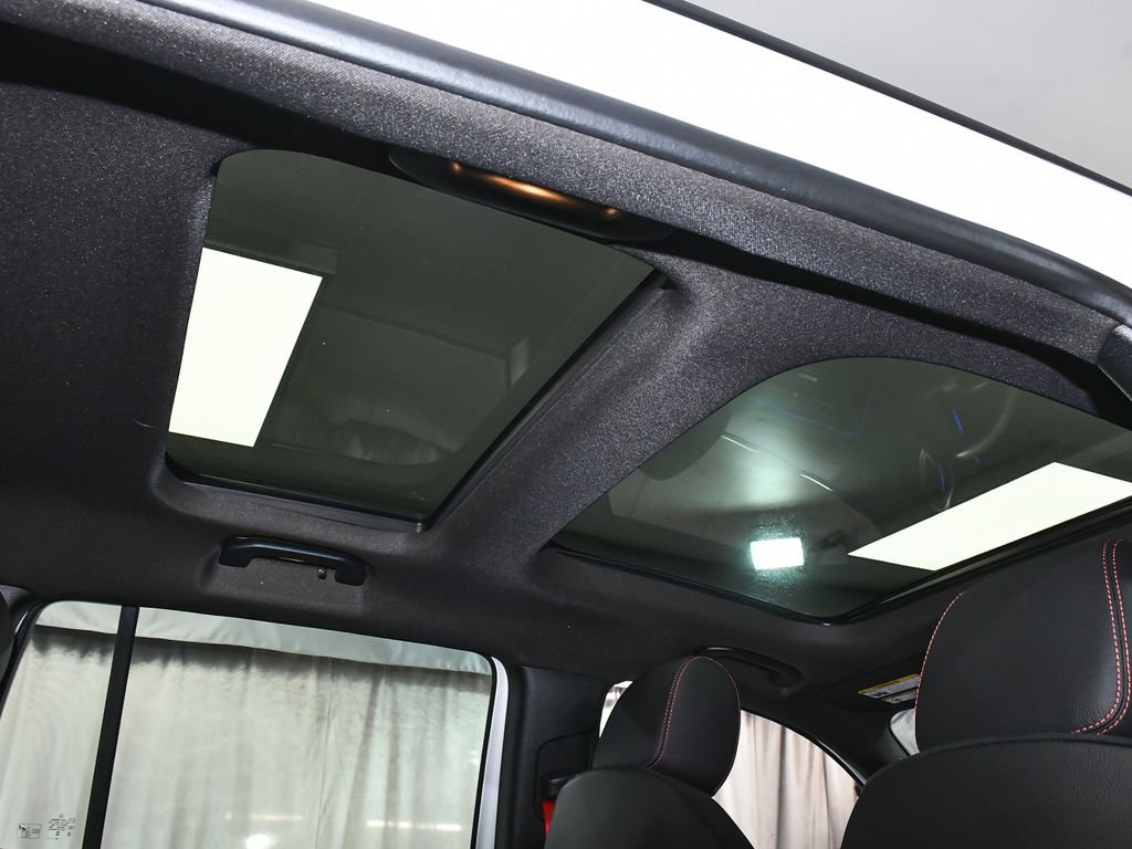 Used 2025 Mercedes-Benz GLB 35 AMG 4MATIC image 62