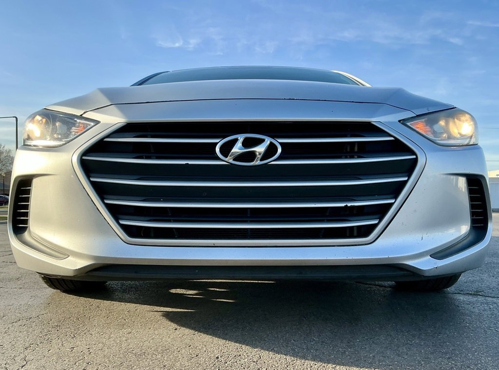 Used 2018 Hyundai Elantra SEL image 9