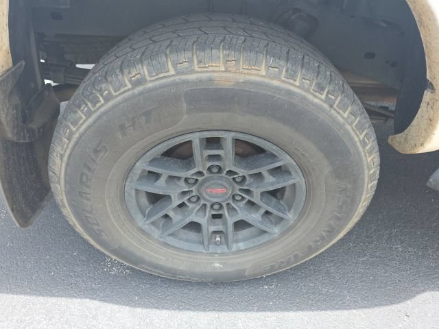 Used 2014 Toyota Tacoma PreRunner w/ SR5 Package RWD image 13
