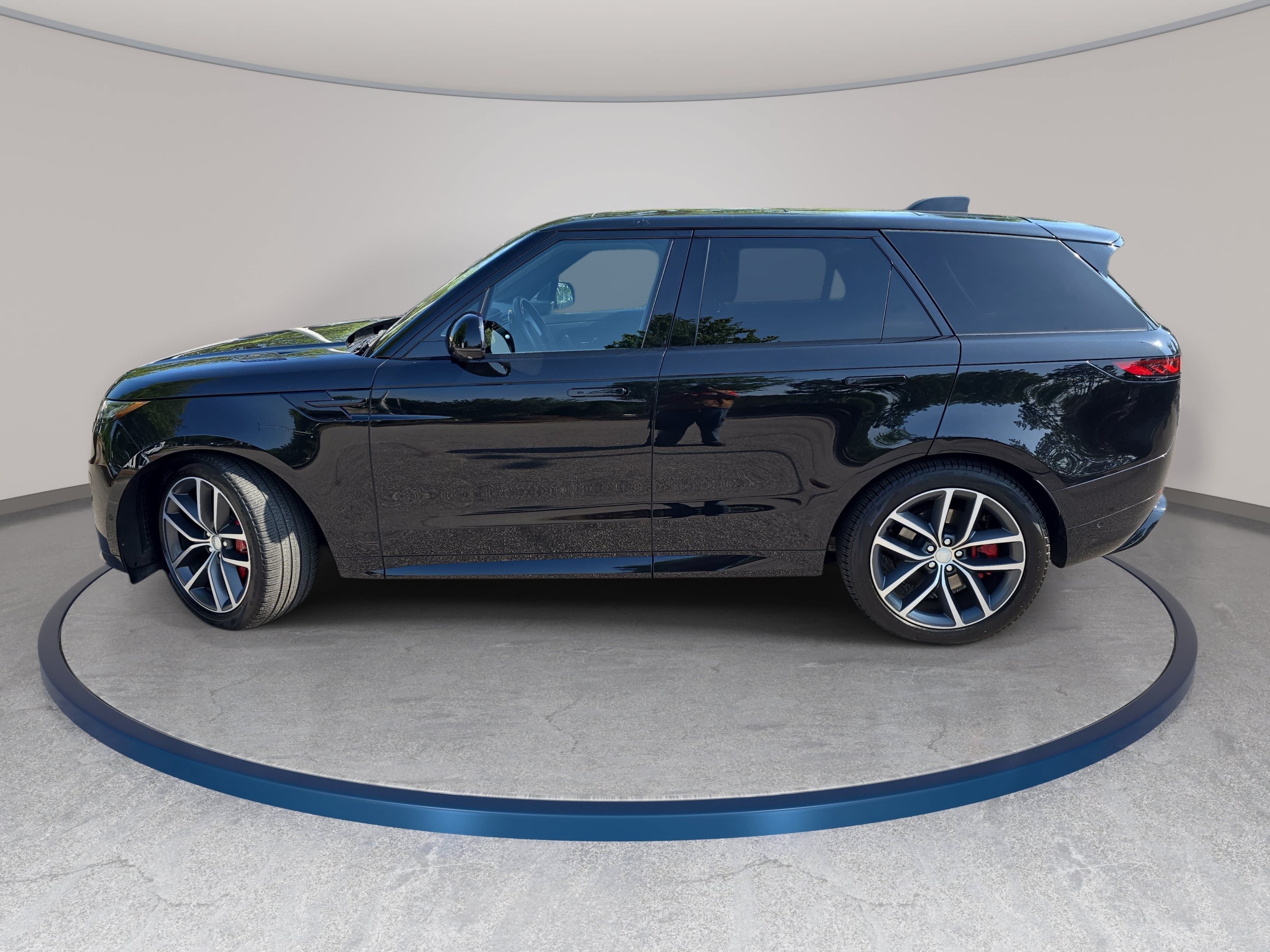Certified 2023 Land Rover Range Rover Sport First Edition AWD/4WD image 8