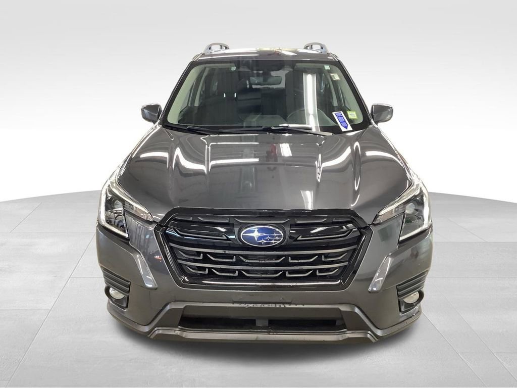 Certified 2023 Subaru Forester Premium AWD/4WD image 6
