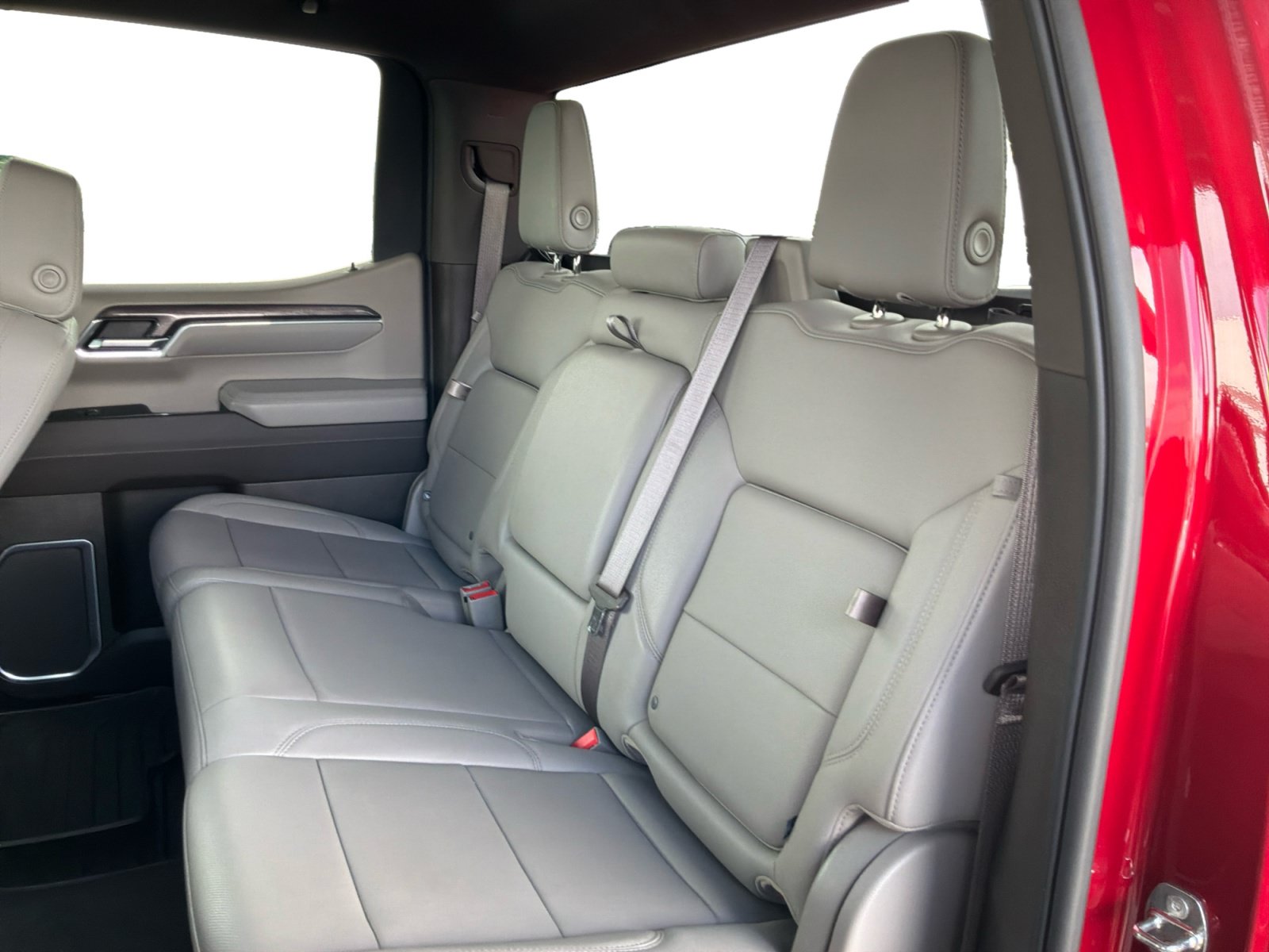 Used 2023 Chevrolet Silverado 1500 LTZ w/ Z71 Off-Road Package AWD/4WD image 13