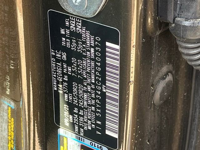 Used 2023 Kia Telluride EX w/ EX Captain's Chair Package image 32