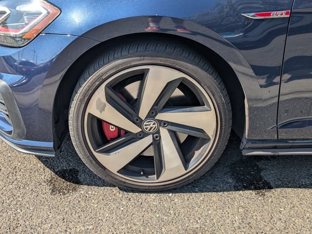 Used 2018 Volkswagen GTI SE FWD image 22