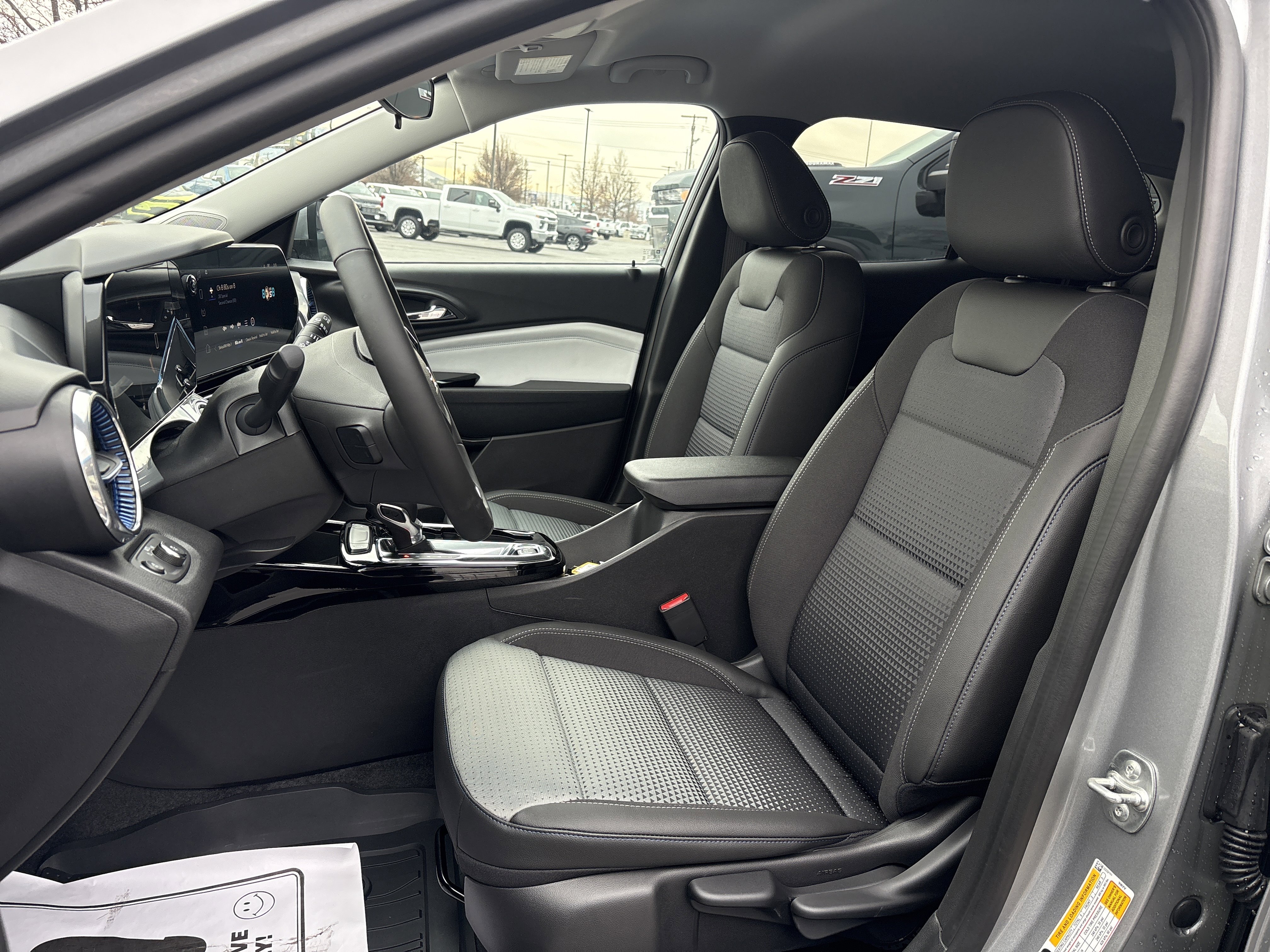 New 2026 Chevrolet Trax LT w/ Driver Confidence Package FWD image 12