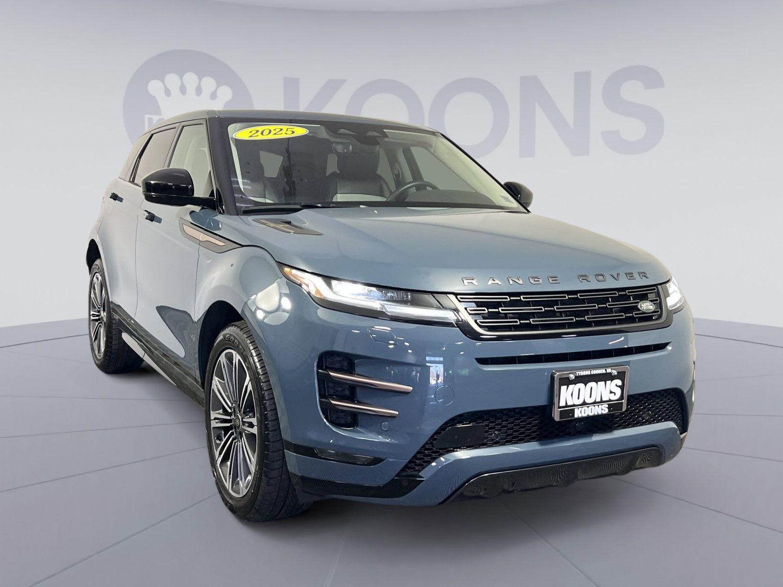 Used 2024 Land Rover Range Rover Evoque Dynamic SE image 10