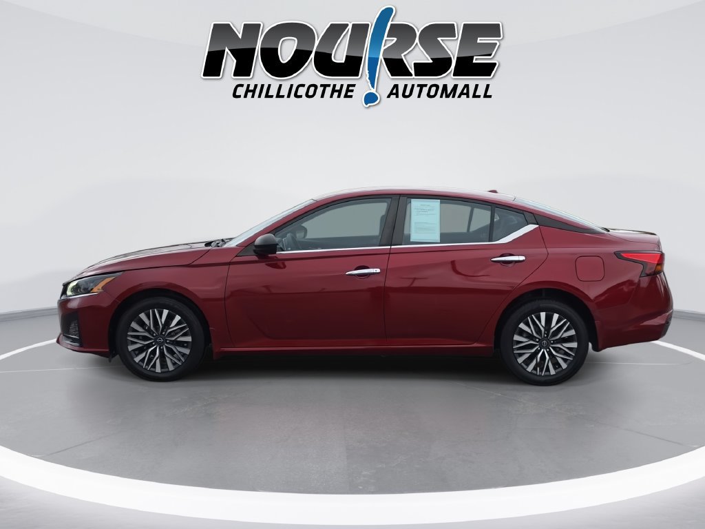 Used 2024 Nissan Altima 2.5 SV AWD/4WD image 5