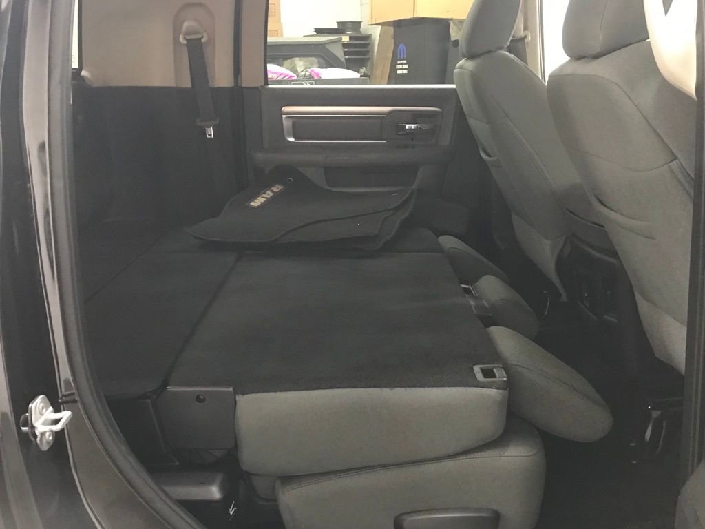 Used 2015 RAM 2500 Big Horn image 35